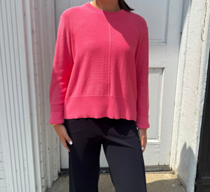 KINROSS CASHMERE - Rib Crew Sweater in Lipstick