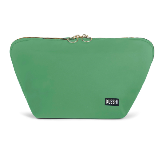 
            
                Load image into Gallery viewer, Kusshi - Vacationer Makeup Bag in Kelly Green/ Navy
            
        