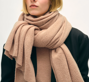 White + Warren - Cashmere Travel Wrap in True Camel