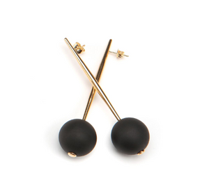 PONO - Gold Bar Dangle Earring in Matte Black