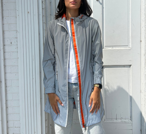 Nikki Jones - Lightweight Reflective Jacket in Silver