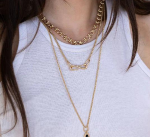 Leeada Jewelry - Chloe + Sign and Circle Chain Necklace in Gold