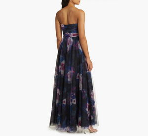 
            
                Load image into Gallery viewer, ML Monique Lhuillier - Nataly Strapless Tulle Gown in Midnight Orchid
            
        