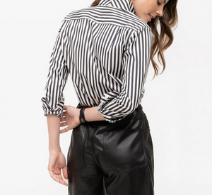 SARAH ALEXANDRA - Cotton Collared Button Down in Black and White