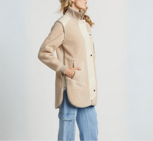 Adroit Atelier - Audrey Faux Shearling Coat with Vegan Leather Trim in Oak and Tan