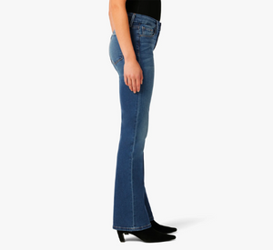
            
                Load image into Gallery viewer, Joe&amp;#39;s Jeans - Provocateur Petite Bootcut Jean in Stephaney Blue
            
        