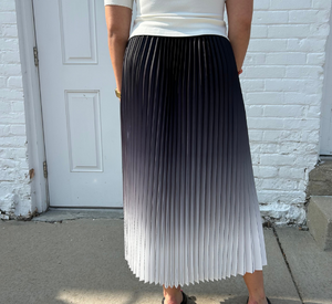 Alquema - Boxy Ombre Accordion Skirt in Charcoal Grey