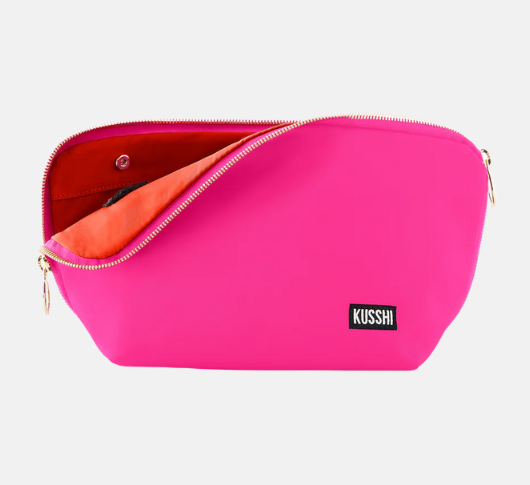 Kusshi - Signature Makeup Bag