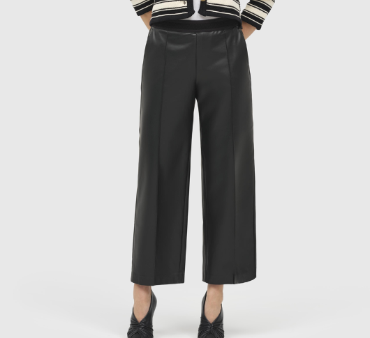 Mac Jeans - Chiara Crop Vegan Leather Pants in Black