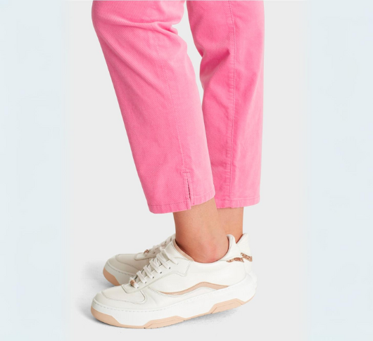 
            
                Load image into Gallery viewer, Marc Cain - Silea Pants with Side Slits in Bright Orchid
            
        