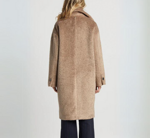 Adroit Atelier - Polly Faux Fur Long Coat in Latte