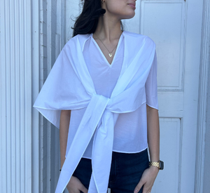 Psophia - Unstructured Top with Tie in White