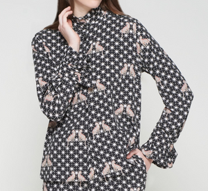 Vilgallo - Long Sleeve Blouse in Stars and Leopard Print