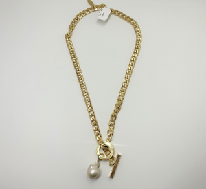 Elisabeth Pohle - Flat Chain Bar Pearl Necklace in Gold