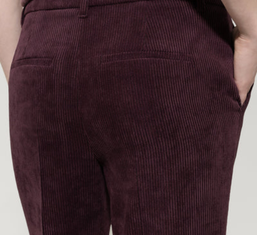 Luisa Cerano – Flare Corduroy Trousers in Burgundy