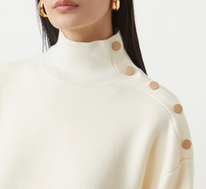 SUNCOO – Paxton Sweater with Shoulder Detail in Ivory