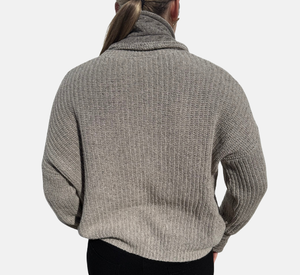 Tricot Chic - Cable Sweater with Detachable Collar in Taupe