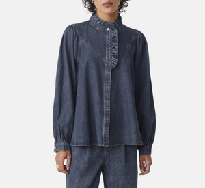 SUNCOO – Lively Denim Top with Ruffled Details in Dark Denim