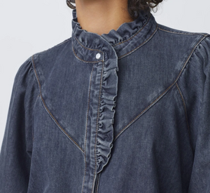 SUNCOO – Lively Denim Top with Ruffled Details in Dark Denim