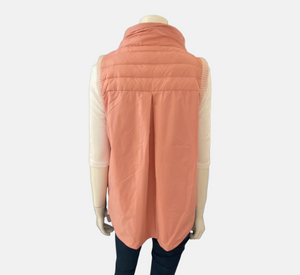 Cortland Park - Wynn Gilt Sleeveless Puffer Vest in Blush