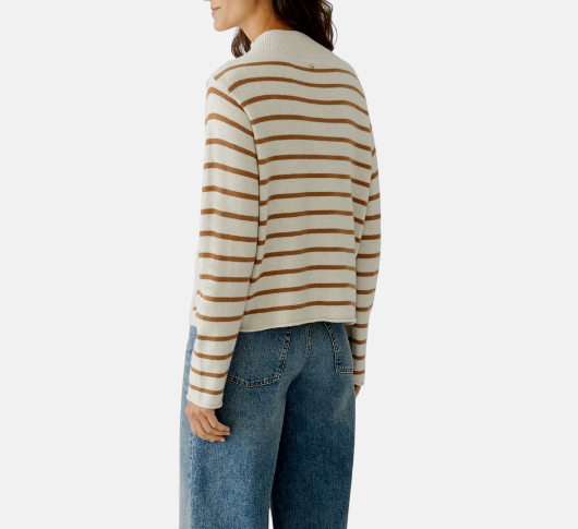 Oui - Mock Neck Striped Sweater with Front Pocket in Off-White and Camel