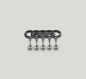 Luisa Cerano – Bar Brooch with Decorative Pearls
